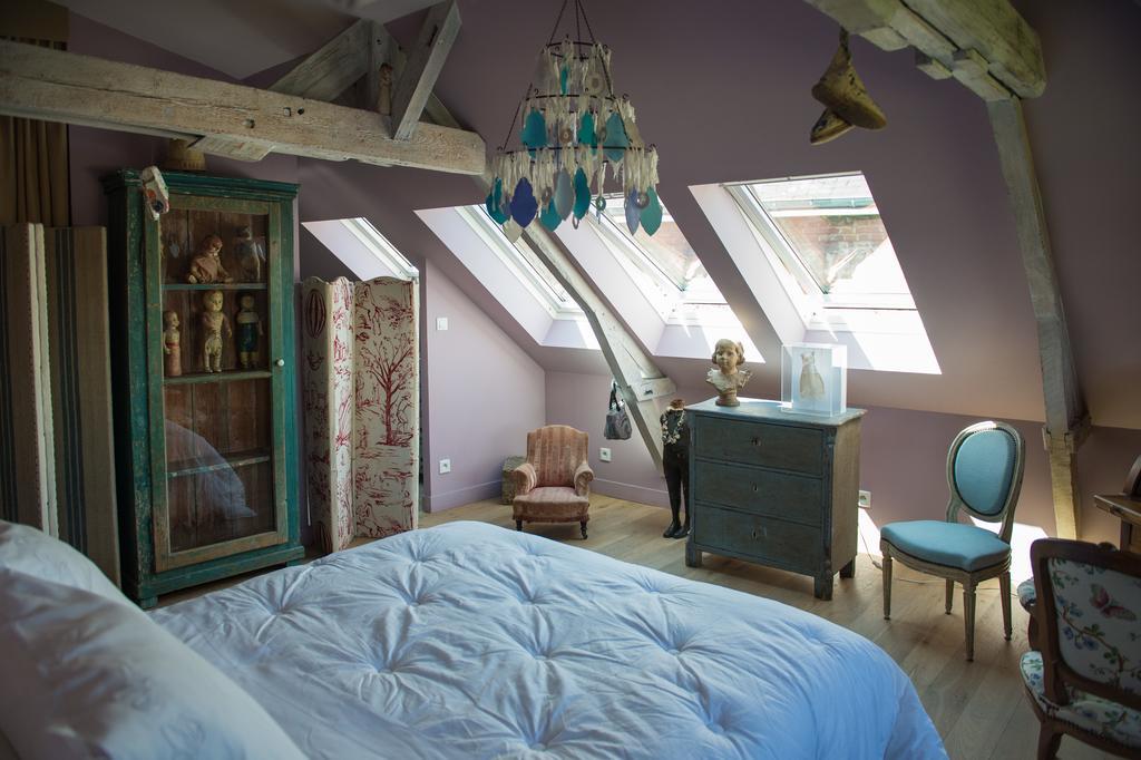 Logis Saint-Leonard Bed and Breakfast Ονφλέρ Δωμάτιο φωτογραφία
