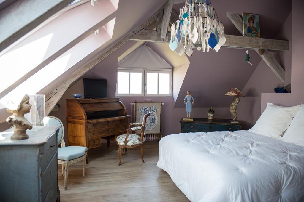Logis Saint-Leonard Bed and Breakfast Ονφλέρ Δωμάτιο φωτογραφία